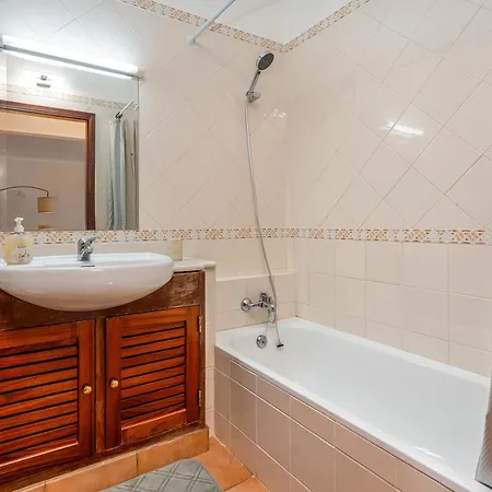 Hotel apartamentowy T2 Plaza 3*