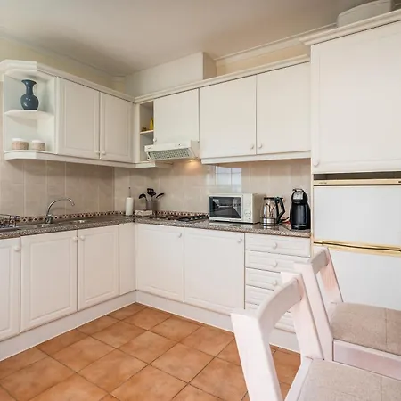 Hotel apartamentowy T2 Plaza 3*