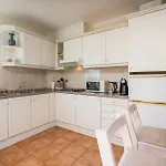 Apartman T2 Plaza *