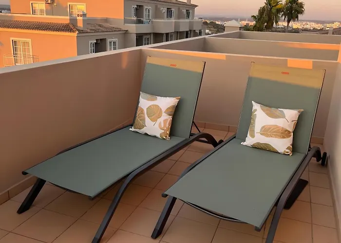 T2 Plaza Aparthotel 3*